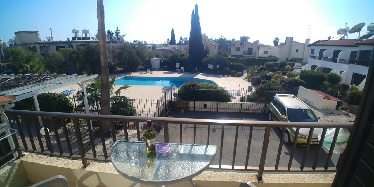 'chez Antoine' Pool-view 5min From Sea Apartament Pafos